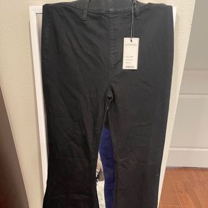 New with Tags “Judy Blue” Black Flare Legs/Bell Bottom Pull On Jeans Size 7/28